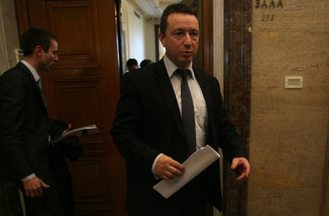 Без наказателна лихва при предсрочно погасяване на кредити по нови и стари договори