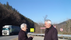 Секат дървета над Присовските завои движението ще е затруднено до