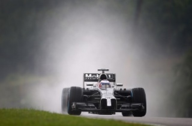 Макларън и Ред Бул се хванаха за гушите