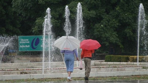 Времето на 10 април Дъждовно и студено