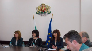 Обществено полезен труд за незаконните дървосекачи