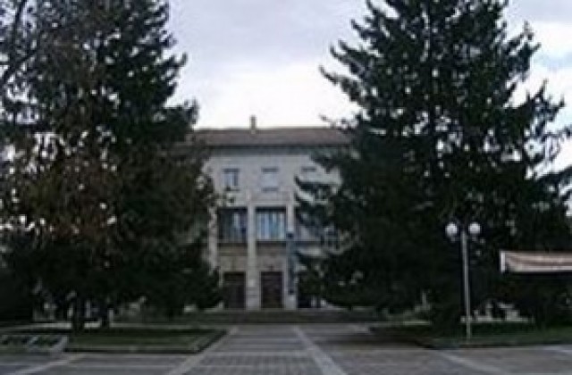Затварят зала „Емил Димитров в читалище „Съгласие?