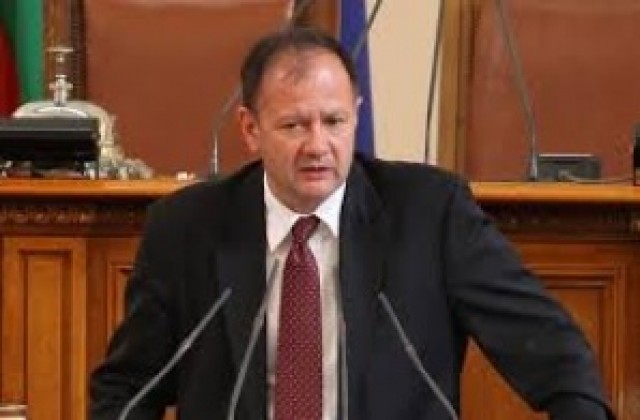 Михаил Миков отбелязва 135-годишнината от Търновската конституция във Варна