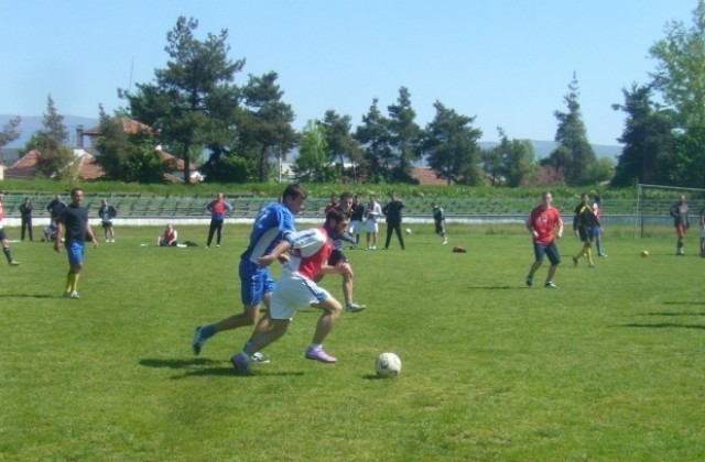 Резачките, Абрашунските торпили, общо 31 отбора на Kamenitza Фен Купа в Кюстендил