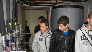 Бъдещи електротехници инспектираха габровската пасивна къща