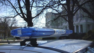 Пиян вилня в магазин заплаши със саморазправа полицаи