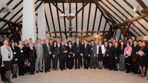 Китайски университети искат наши студенти