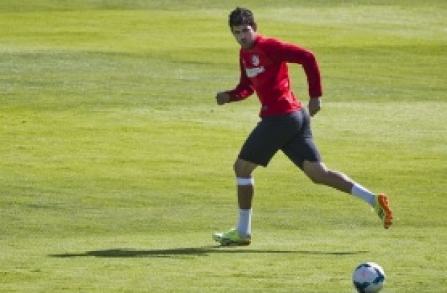 Диего Коща на линия за мадридския сблъсък