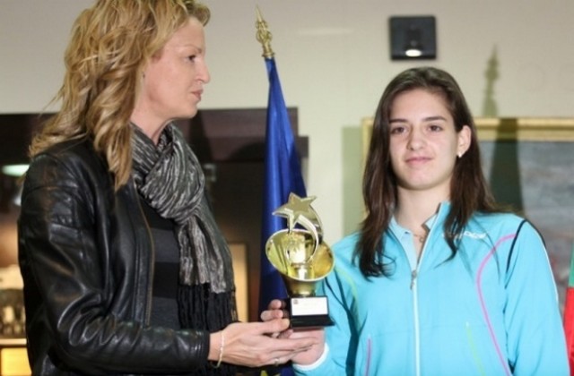 Стефани Стоева стана най-добър млад бадминтонист в Европа