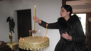Калина Балабанова подари детски кът на храм Свети Климент Охридски