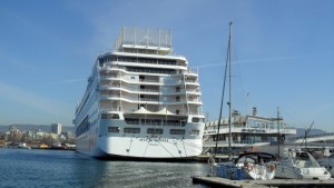 251метров лайнер откри пасажерския сезон във Варна СНИМКИ