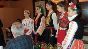 Имигранти от Русия Сирия и Армения играха хоро