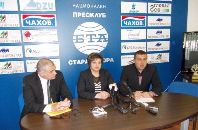 Министър Стойнев се среща със синдикати и служители на Ремотекс