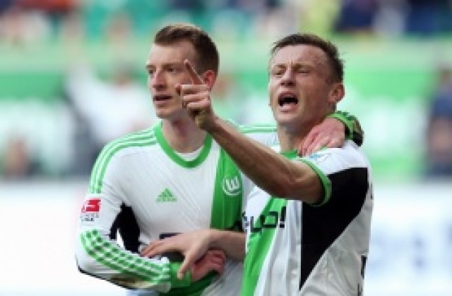 Олич размисли за Стоук Сити, остава във Волфсбург