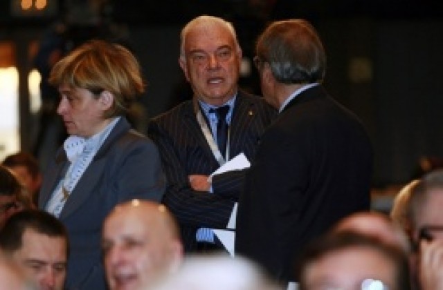 Ивайло Манджуков: Акции в ЦСКА държи баща ми, имам визия за клуба