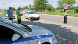 Полицията излиза на пътя за празниците за да следи шофьорите