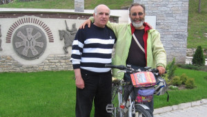 Пътешественикът Любчо Куртелов от Охрид посети Мездра