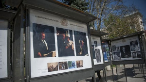Творческият път на Борис Христов във фотографии и документи