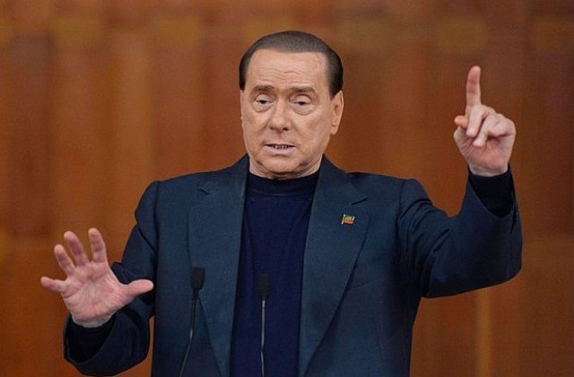 Една година общественополезен труд за Берлускони