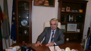 Великденски поздрав към плевенчани от кмета на Плевен