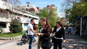 Младежите от ГЕРБ в битка с телефонните измами