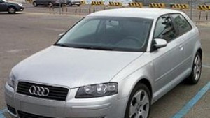 Полицаи преследваха 35 годишен с крадено Ауди