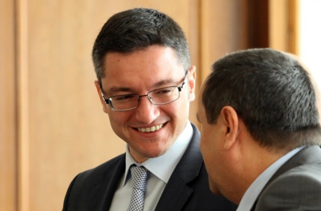 Външният министър с първа визита във Варна