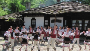 В Боженци отбелязват Великден