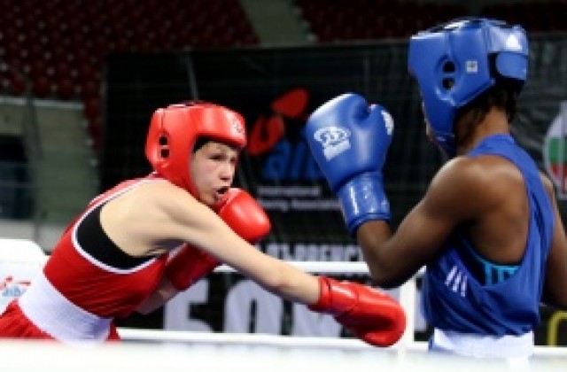 Девойките ни стартираха със загуба в олимпийската квалификация по бокс