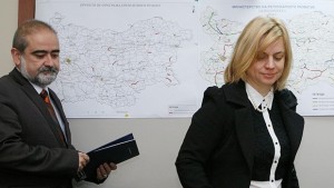 Министър Десислава Терзиева инспектира обходния път на Враца