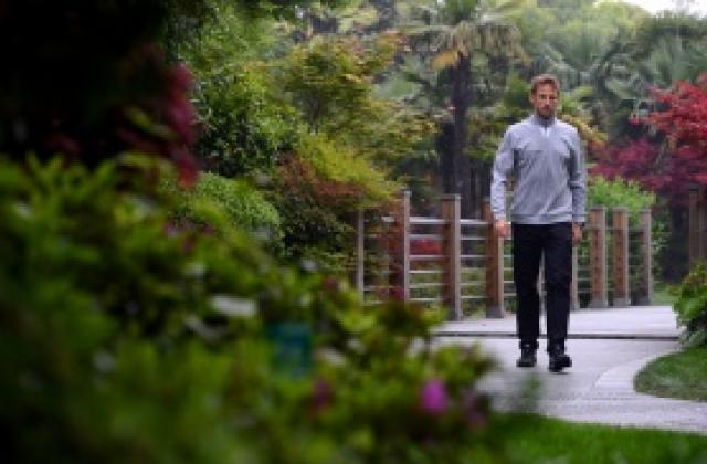 Бътън: В Бахрейн си правихме експерименти