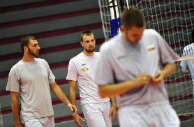 С 16 волейболисти започва подготовката на националния отбор