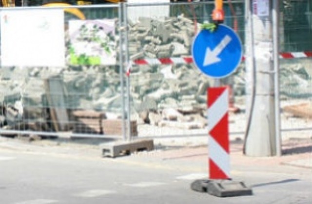 Променят движението заради строеж на кръстовище на бул. „П. Яворов”