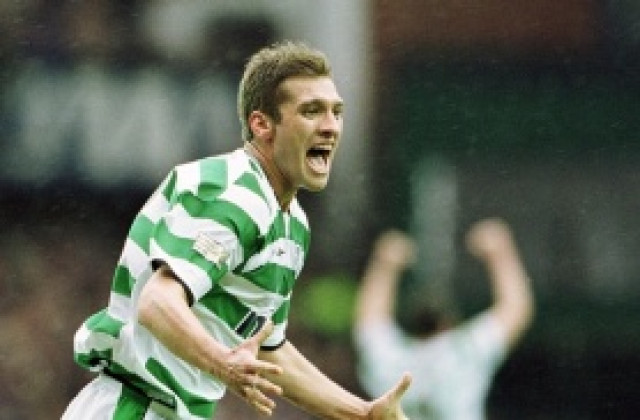 Стилиян Петров връчва титлата на Селтик на 11 май