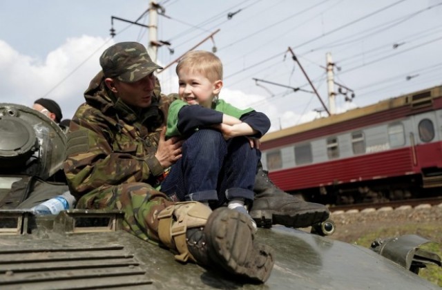 Украйна заделя 445 млн. долара за армията
