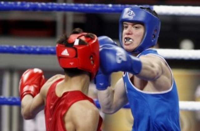 И Николай Чавдаров в топ 16 на световното по бокс