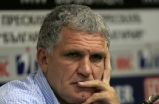 Лукойл в Универсиада за първия кръг на плейофите, после ще мисли за другите