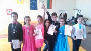 Ксани денс с купа и пълен комплект медали от Средногорие