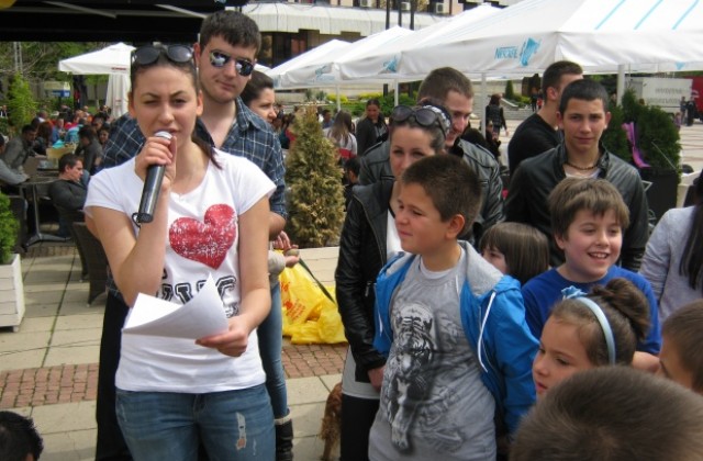 50 деца във Великденско състезание в Дупница