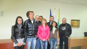 Абитуриенти получиха подкрепа за бала от бизнесмени