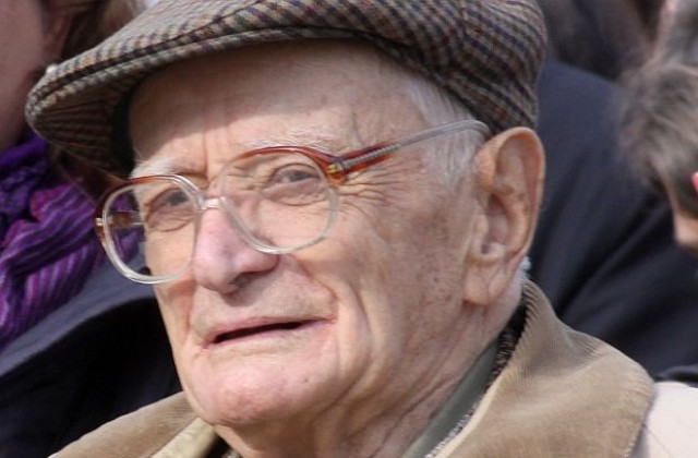 Валери Петров навърши 94 години