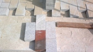 Пристигна клинкерът от Германия за централната пешеходна зона