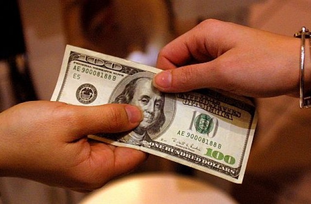 Американка пръсна хиляди долари за перфектното селфи
