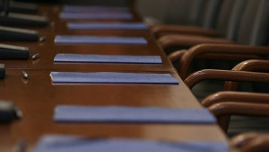 ЕВН започва разговори с НЕК за дълговете