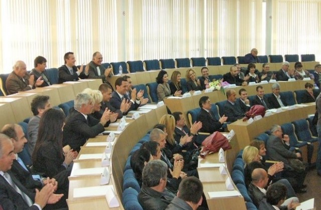 По-висока заплата за кмета иска председателят на ОбС в Димитровград