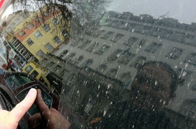 Пясък и прах от Сахара се изсипват над България