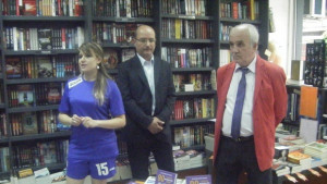 Книгата 90 години Футболен клуб Етър вече е сред читателите