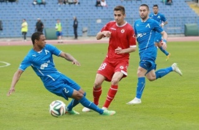 В Левски умуват нов пост за Дъстли Мюлдер