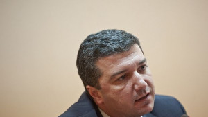 Стойнев Няма да спираме Южен поток