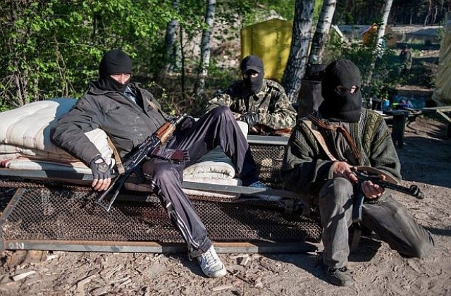 Джон Кери обвини Москва, че въоръжава сепаратистите в Източна Украйна